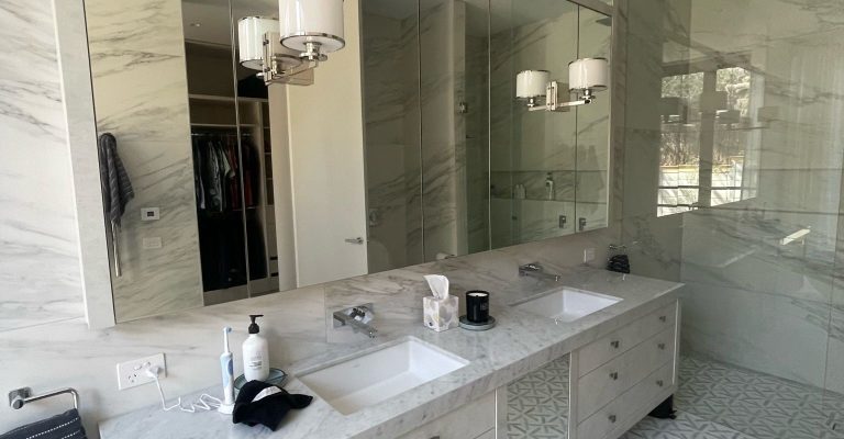 Heat Pump, Hot Water Services 1 bathroom